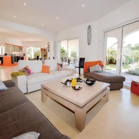 Three-bedroom Holiday In Lumio Ferienhaus