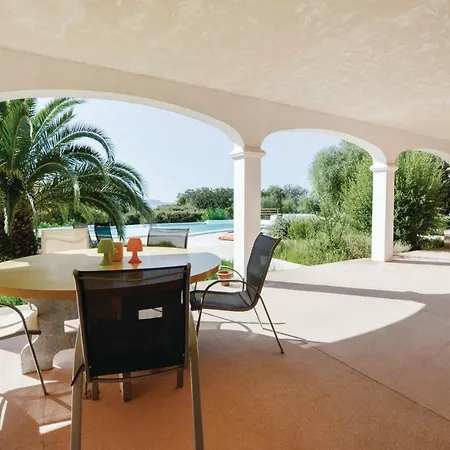 Three-bedroom Holiday In Lumio Ferienhaus *